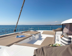 contact-yachts-license-to-chill_0016