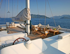 Alquiler de goletas GETAWAY navegando en Grecia y Turquía con Contact Yachts