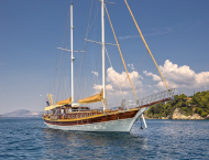 Alquiler de goletas de lujo ANGELICA navegando en Croacia con Contact Yachts