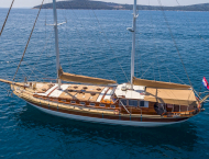 Alquiler de goletas de lujo ANGELICA navegando en Croacia con Contact Yachts