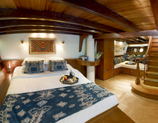 Luxury yacht charter vacation in Bali, Indonesia with a yacht Si Datu Bua