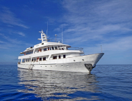 Passion charter mega yacht for rent in Galapagos with travel and yachting company Contact Yachts_2