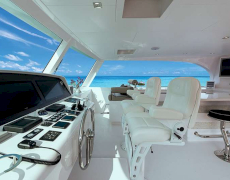 Luxury catamaran yacht SEAGLASS 74 cruising in Caribbean with Contact Yachts