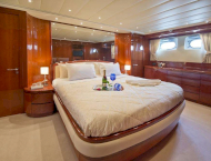 Luxury motor yacht FALCON ISLAND for rent in Greece with Contact Yachts