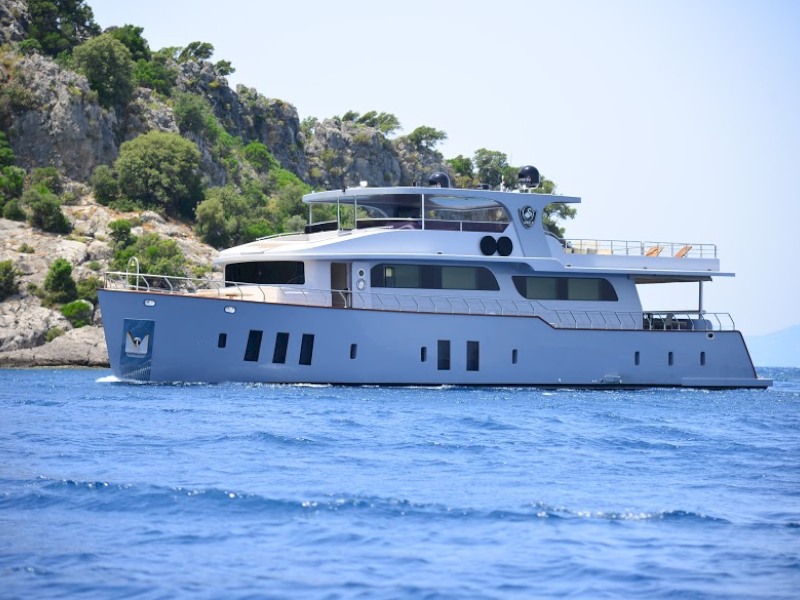 Luxury motor yacht SIMAY F for charters in Turkey with Contact Yachts