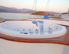 contact-yachts-ece-berrak-001